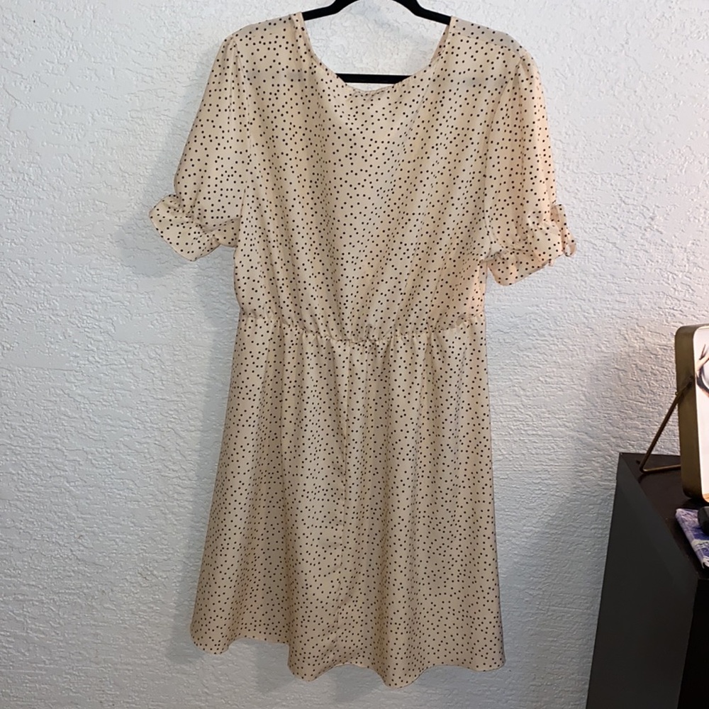 SHEIN Plus Size Polka Dot Surplice Front Dress - Picture 3 of 6